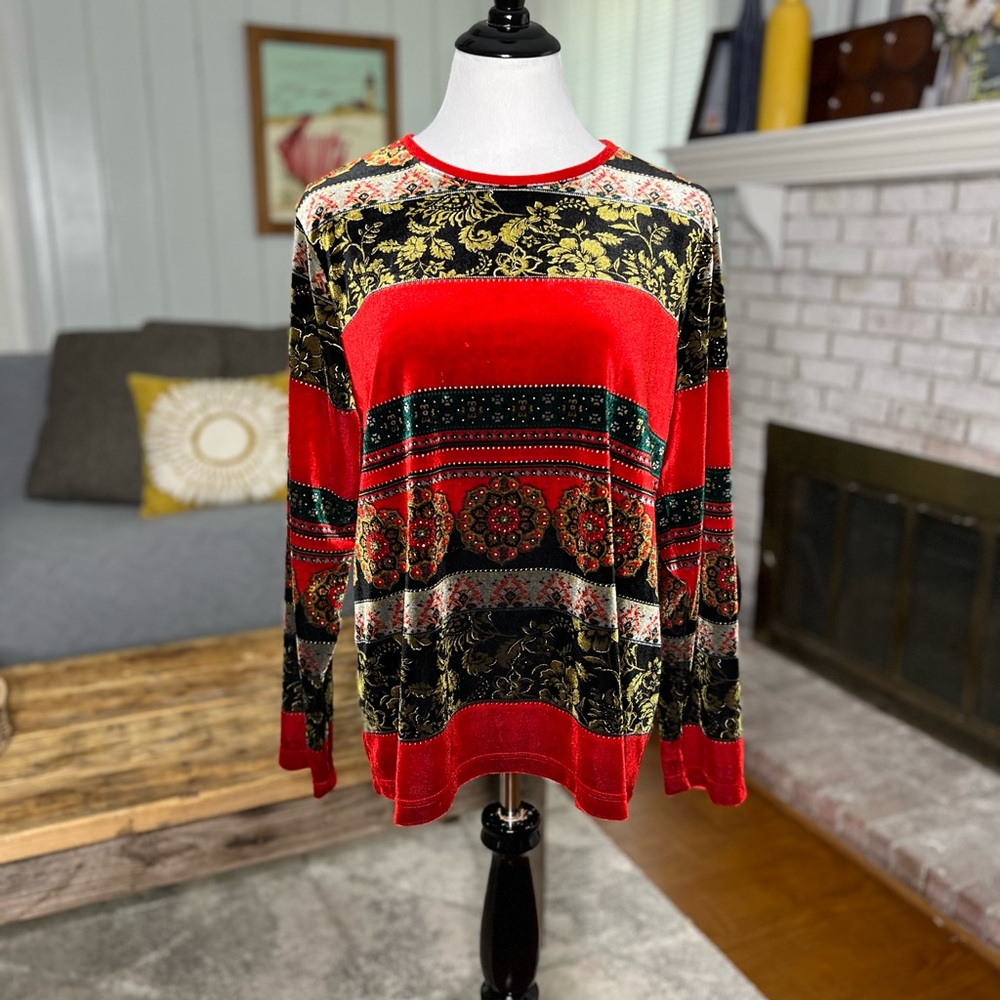 Vintage White Stag long sleeve vegan velvet top